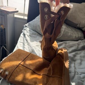 Koolaburra by UGG. Like new